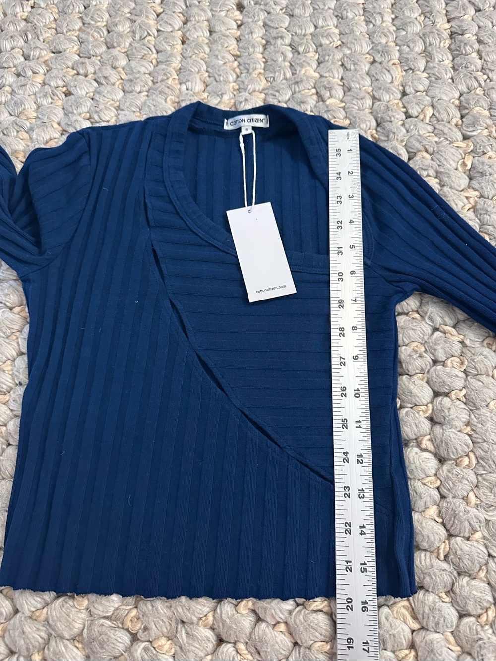 NWT Cotton Citizen Ribbed Long Sleeve Cut Out Top Size Small Blue Asymmetri - Picture 5 of 8